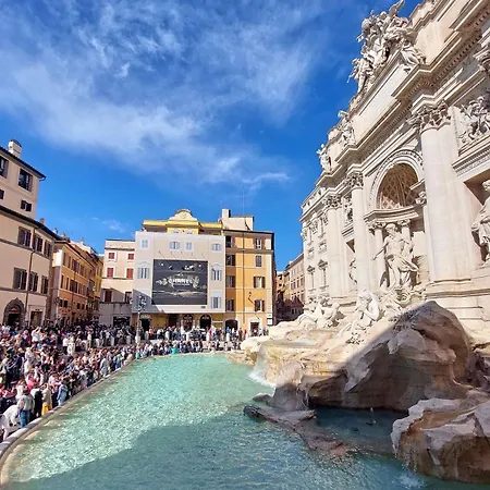 Pantheon With Secret Terrace Апартаменты