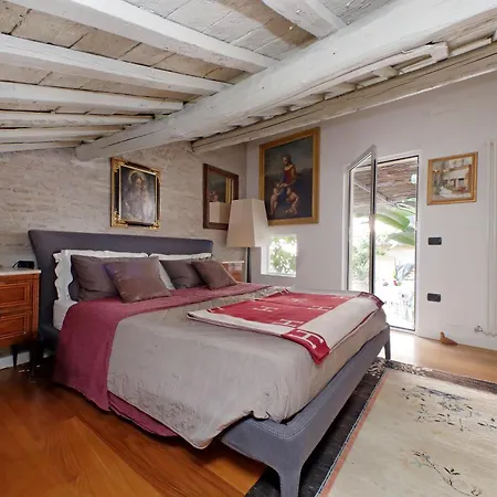 Apartment Pantheon With Secret Terrace *