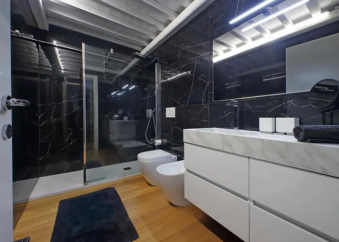 Pantheon With Secret Terrace 公寓